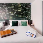Hotel Novotel Centre 4*