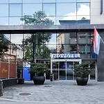 Novotel Centre Hotel