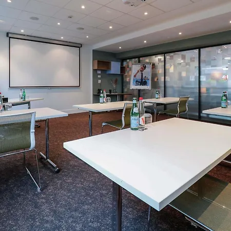 מלון Novotel Centre