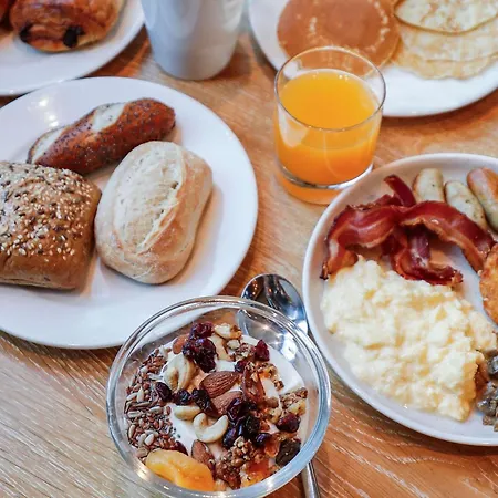 Novotel Centre מלון