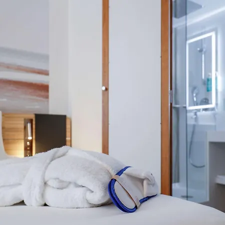 Novotel Centre Szálloda 4*