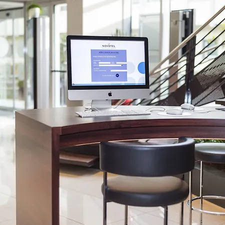 Novotel Centre Отель Люксембург