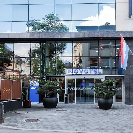 Novotel Centre Отель
