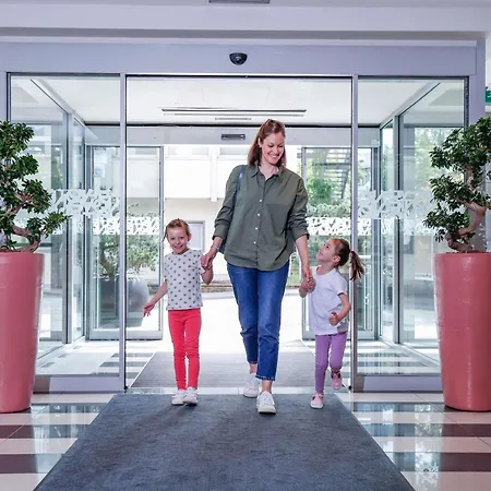 Novotel Centre Hotell 4*