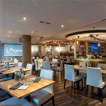Novotel Centre מלון