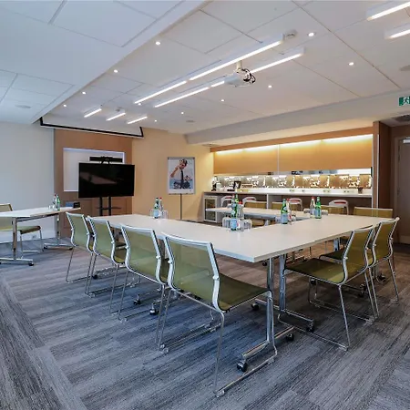 Novotel Centre Hotel 4*