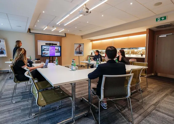 Novotel Centre Hotel 4*