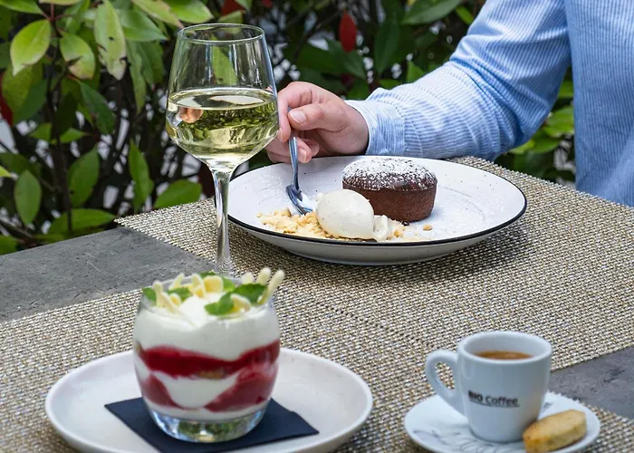 Novotel Centre Hotel